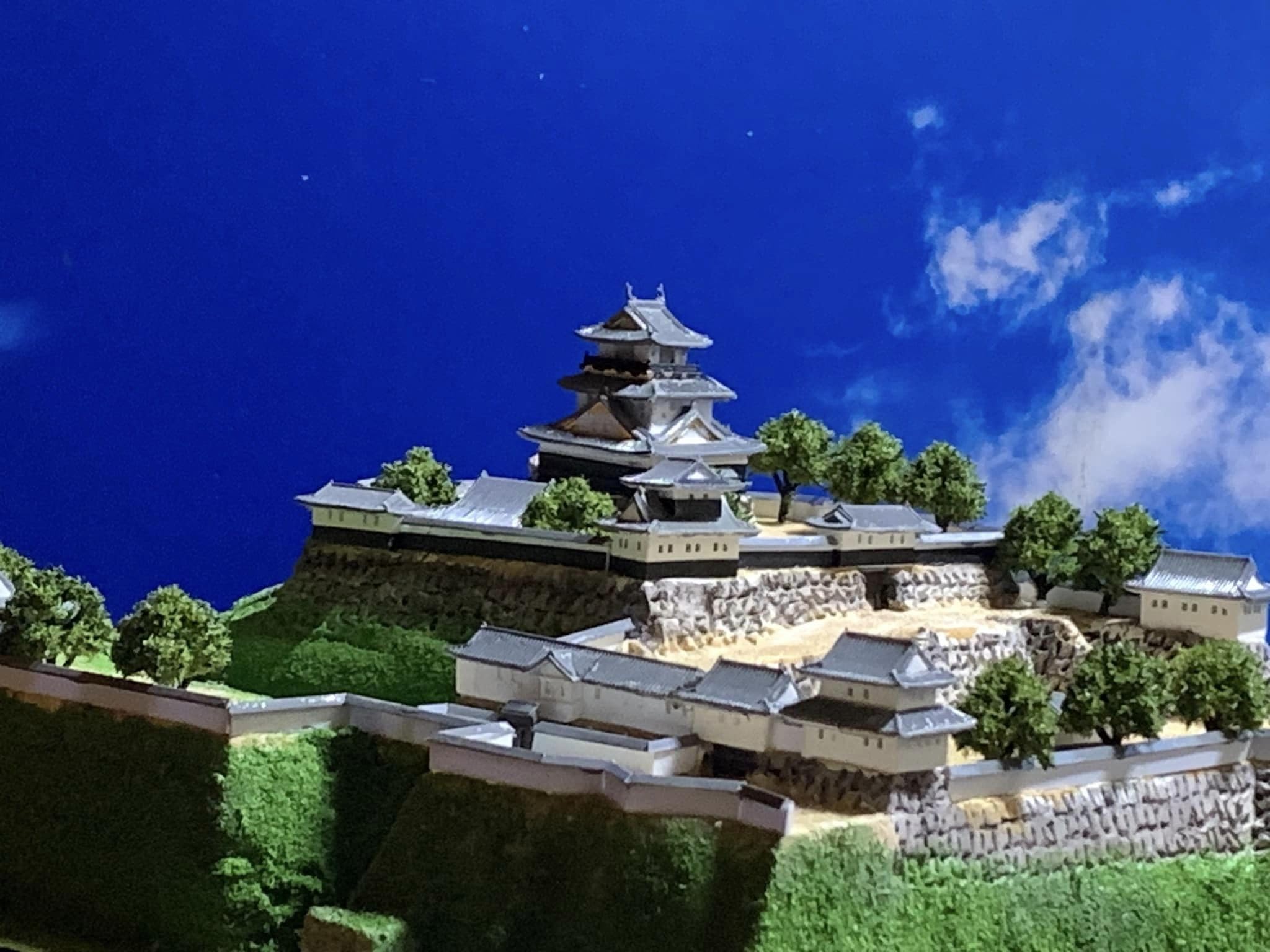 Amazon | [完成品] 続日本100名城 浜松城 ケース付き お城 模型